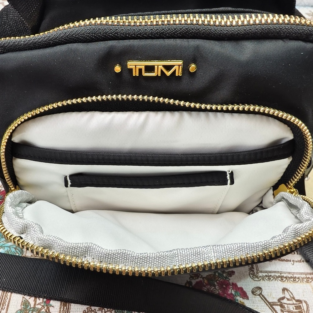 Tumi Alpha Bravo Women's Secure Slim Crossbody Bag - Picture 5 of 8